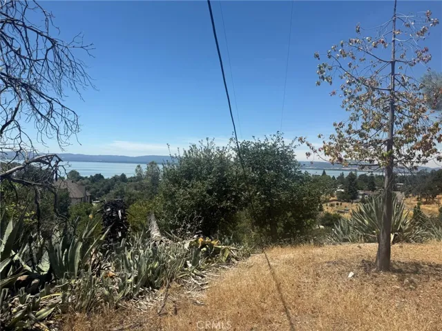 3855 Lakeview, Lucerne, California 95458