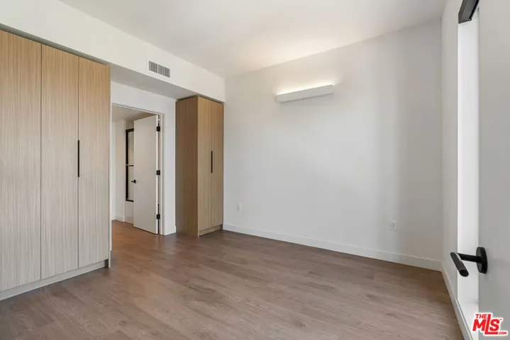 10700 Tabor Street 201, Los Angeles, California 90034