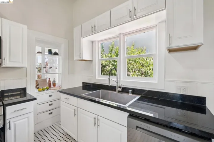 2230 23rd Ave, Oakland, California 94606