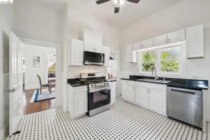 2230 23rd Ave, Oakland, California 94606
