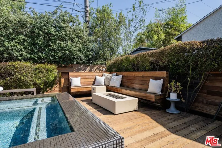 1724 Pine Street, Santa Monica, California 90405