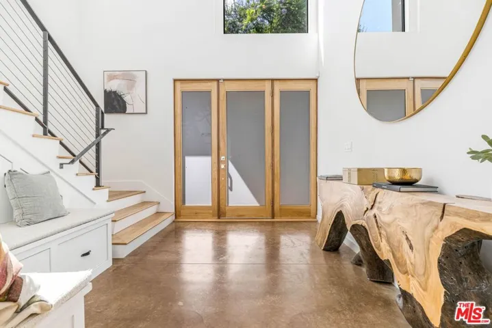 1724 Pine Street, Santa Monica, California 90405