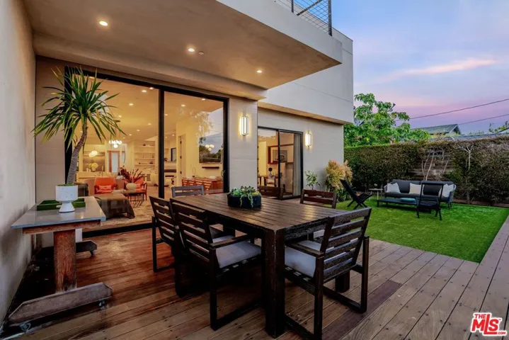 1724 Pine Street, Santa Monica, California 90405