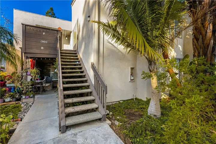 1360 Cabrillo Park Drive F, Santa Ana, California 92701