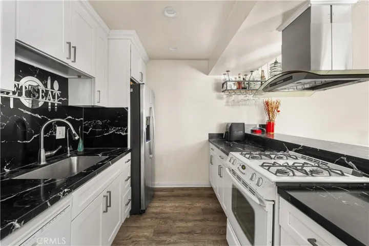 1360 Cabrillo Park Drive F, Santa Ana, California 92701