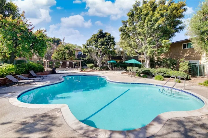 3050 S Bristol 1j, Santa Ana, California 92704