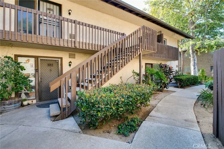3050 S Bristol 1j, Santa Ana, California 92704