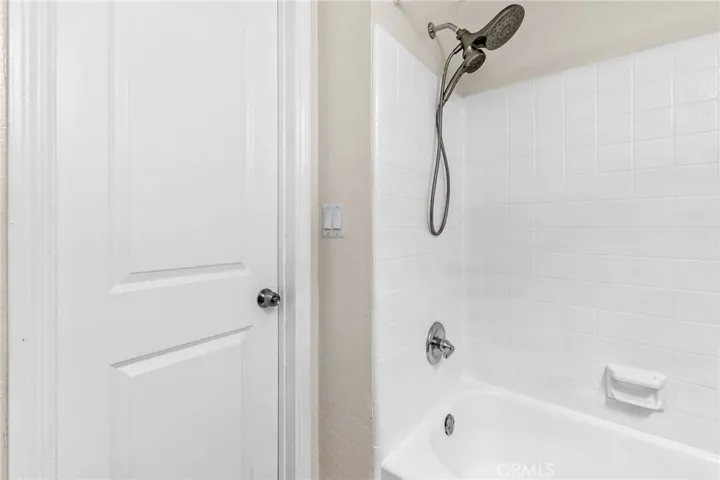 3050 S Bristol 1j, Santa Ana, California 92704