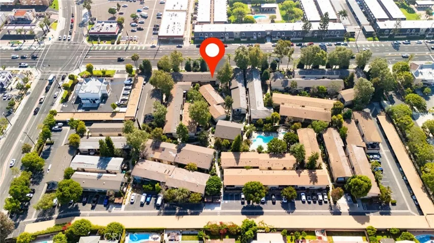 3050 S Bristol 1j, Santa Ana, California 92704