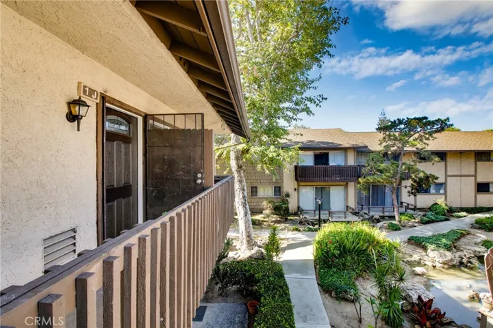 3050 S Bristol 1j, Santa Ana, California 92704