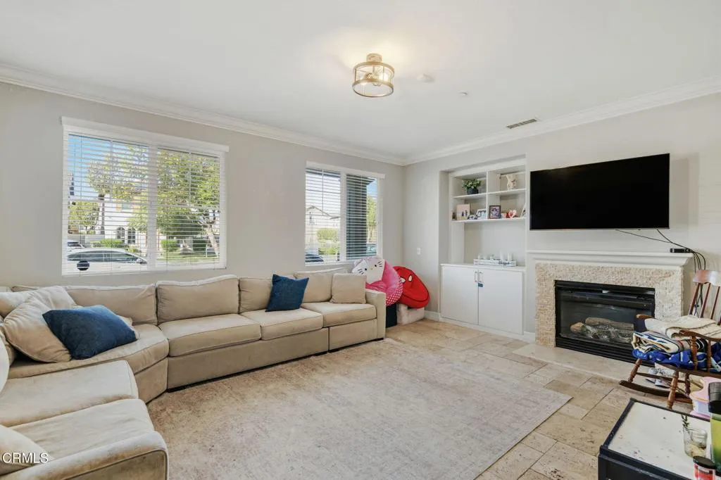 05-Living Room