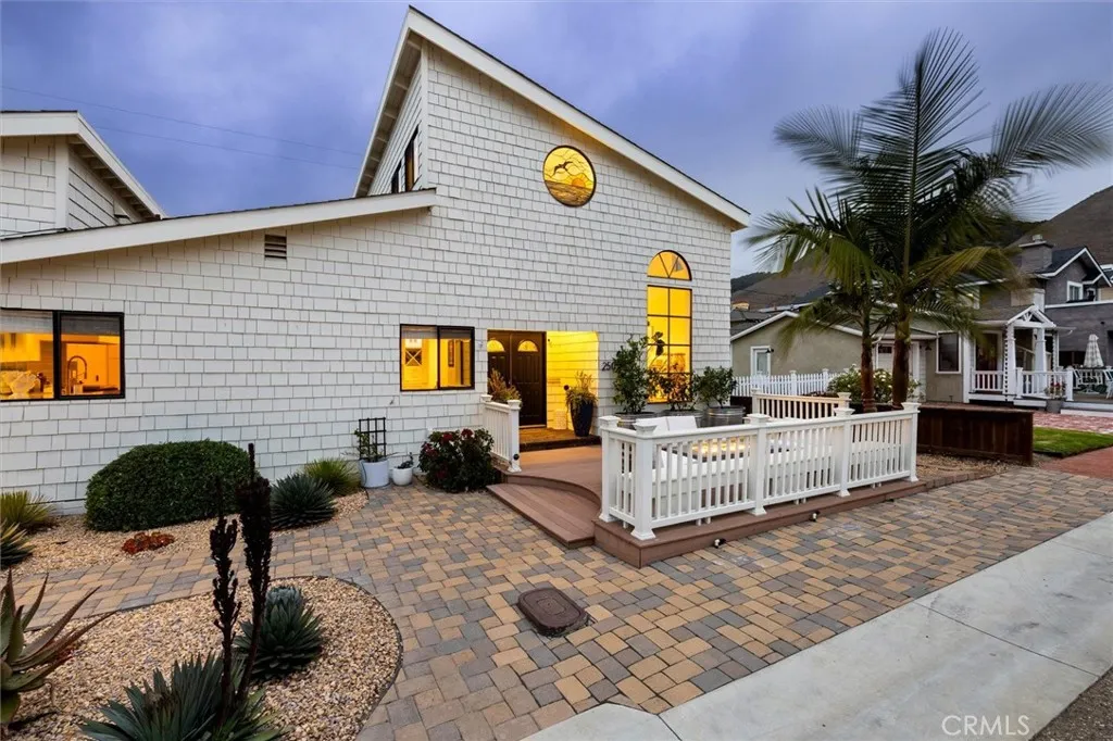 250 Castaic Avenue, Pismo Beach, California 93449 — photo 4