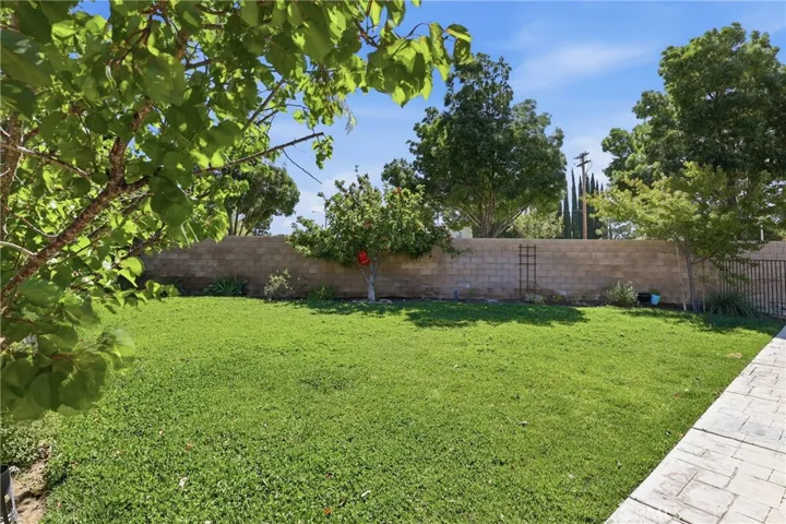 44154 Coral, Lancaster, California 93536