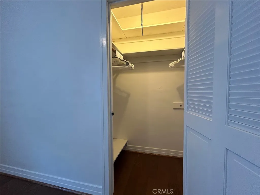 Large Walk-In Closet Large Walk-In Closet