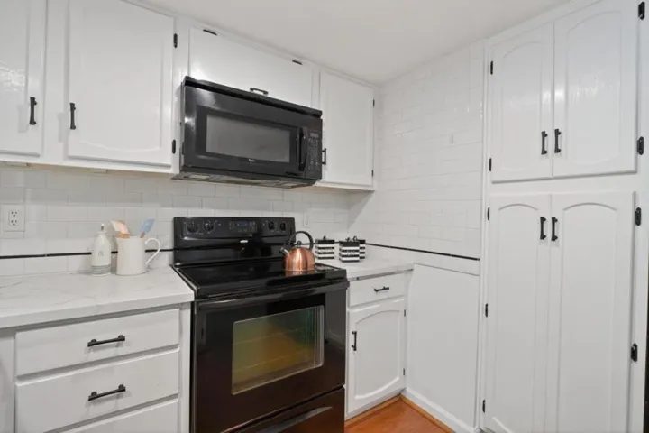 4428 Del Valle Parkway, Pleasanton, California 94566
