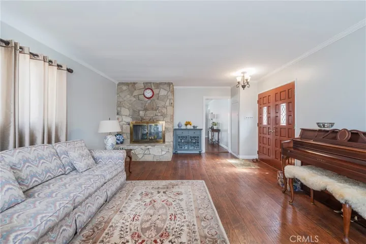 119 W 225th Street, Carson, California 90745
