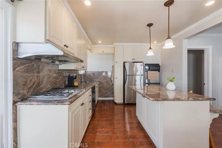 119 W 225th Street, Carson, California 90745
