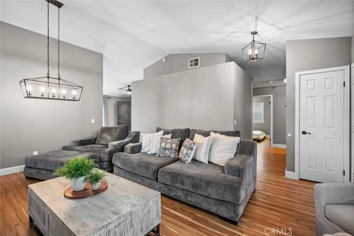 19288 White Dove, Riverside, California 92508