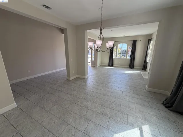 1695 N Terracina Dr, Dublin, California 94568