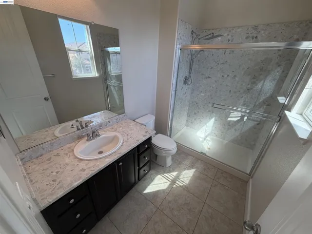 1695 N Terracina Dr, Dublin, California 94568
