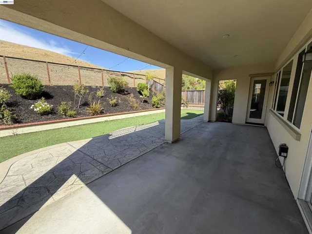 1695 N Terracina Dr, Dublin, California 94568