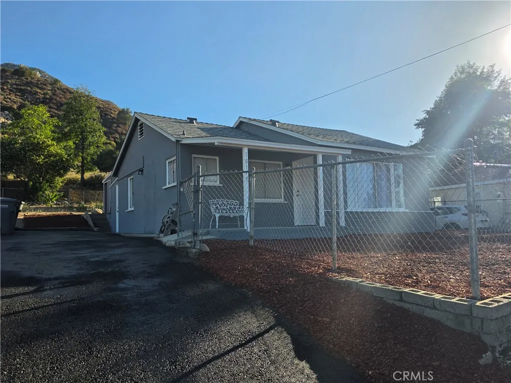 18173 Ballard
