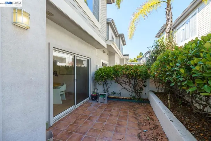 8591 Via Mallorca F, San Diego, California 92037