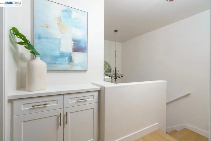 8591 Via Mallorca F, San Diego, California 92037