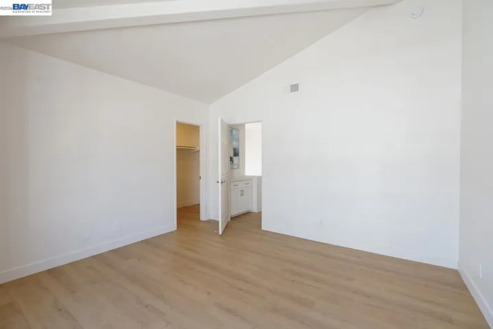 8591 Via Mallorca F, San Diego, California 92037