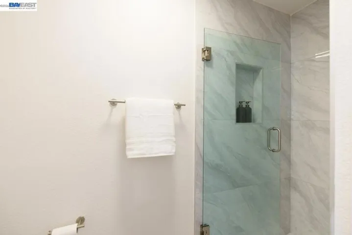 8591 Via Mallorca F, San Diego, California 92037