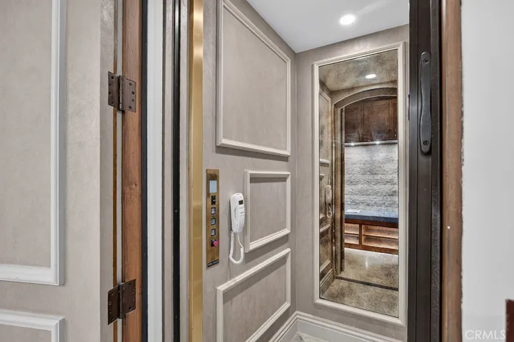 Elevator