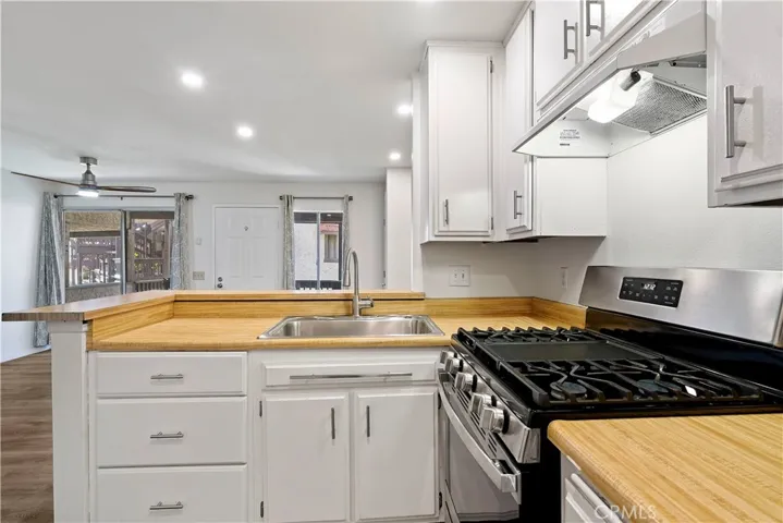 12330 Osborne St. #75 75, Pacoima, California 91331