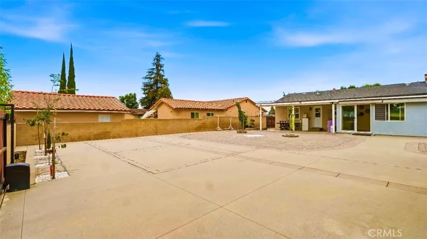 519 S Hollenbeck, West Covina, California 91791