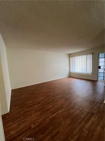535 E Hazel 6, Inglewood, California 90302