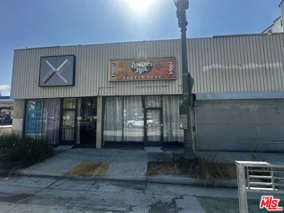 2626 S Figueroa St