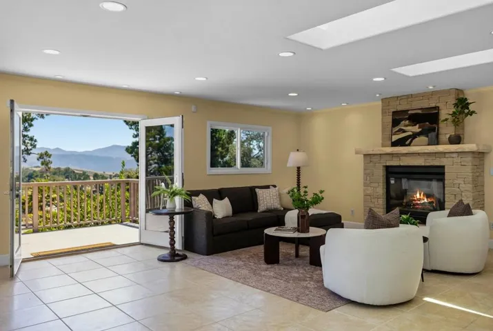 12290 Saddle Road, Carmel Valley, California 93924