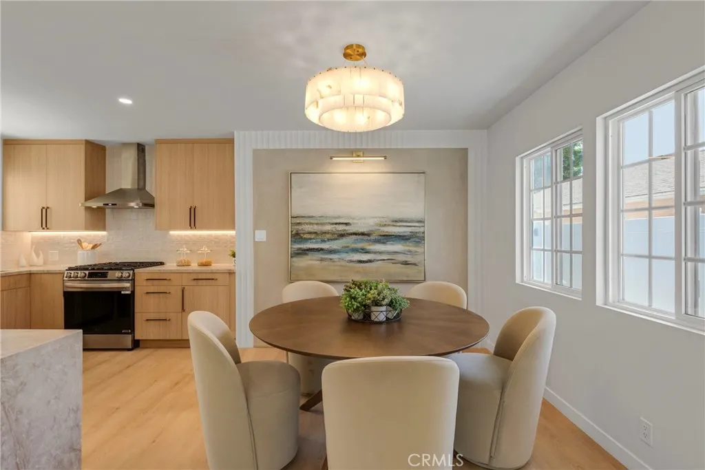 13131 Crewe, North Hollywood, California 91605 — photo 5