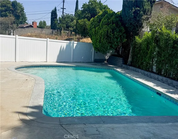 13131 Crewe, North Hollywood, California 91605
