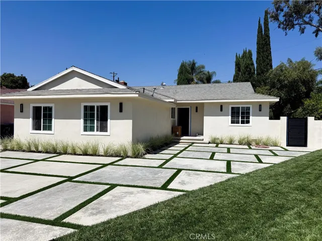 13131 Crewe, North Hollywood, California 91605