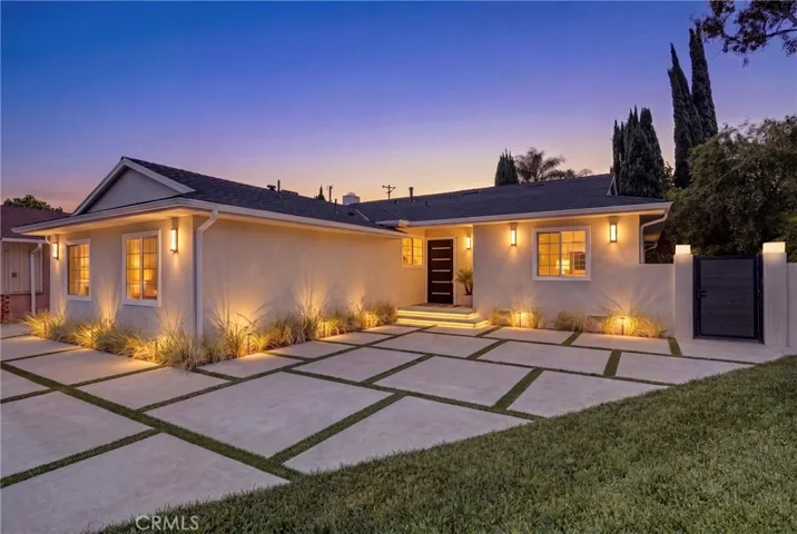 13131 Crewe, North Hollywood, California 91605