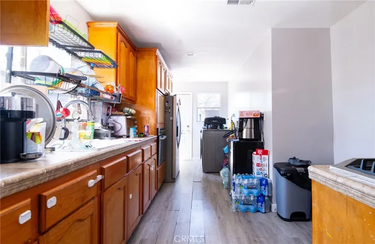 1455 W 60th Street, Los Angeles, California 90047