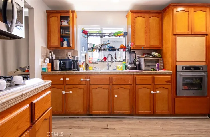 1455 W 60th Street, Los Angeles, California 90047