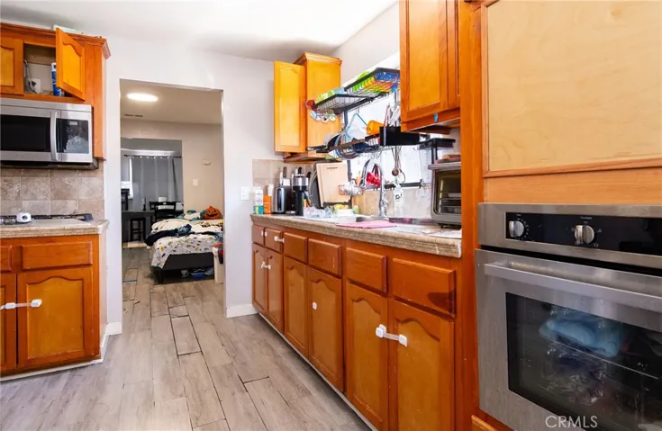 1455 W 60th Street, Los Angeles, California 90047