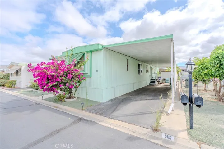1499 Old Mountain, San Jacinto, California 92583