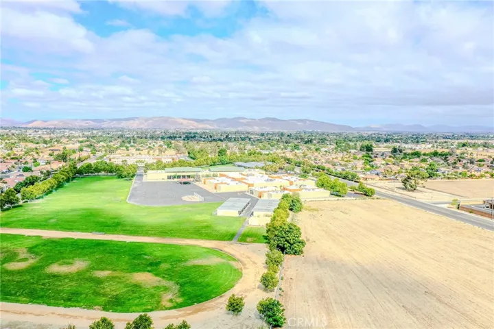 1499 Old Mountain, San Jacinto, California 92583