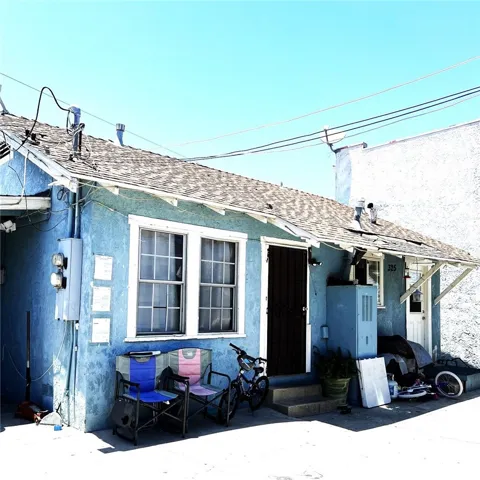 Bungalow 2 bedroom rear home