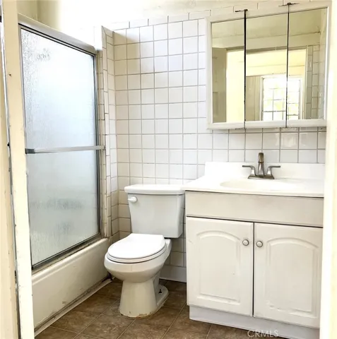 Full bath