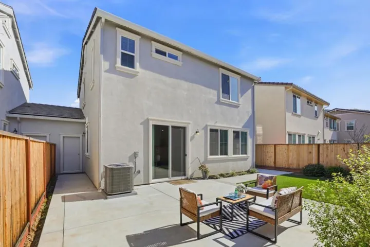 1619 Santiago Court, Gilroy, California 95020