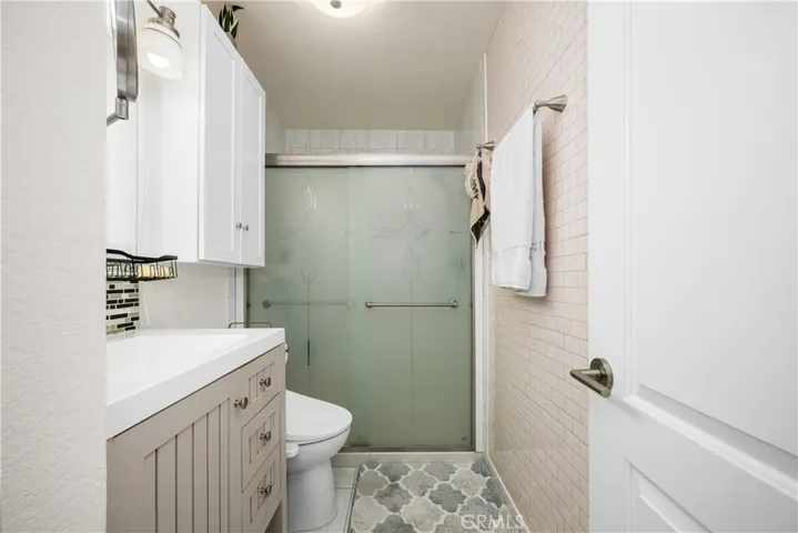 22996 Caminito Mar, Laguna Hills, California 92653