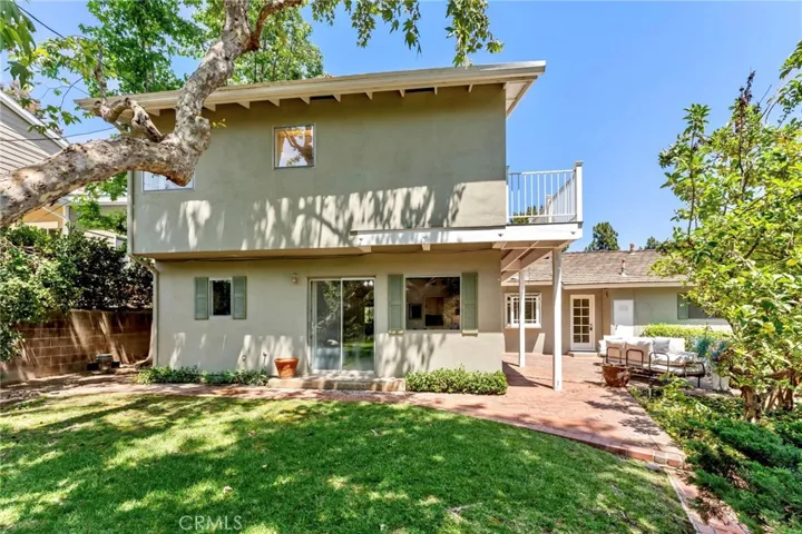 561 Sierra Meadows, Sierra Madre, California 91024
